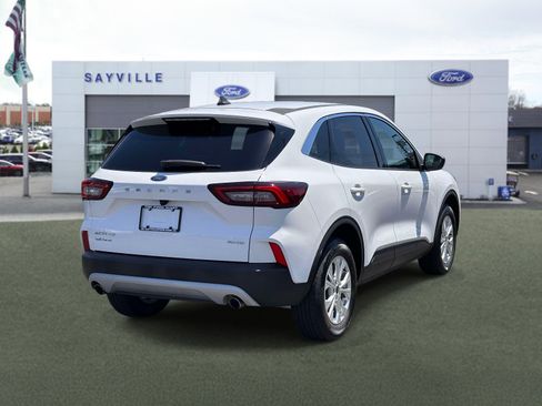 Used 2023 Ford Escape Active AWD/4WD image 5