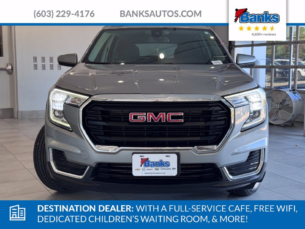 Certified 2024 GMC Terrain SLE w/ Driver Convenience Package AWD/4WD image 3