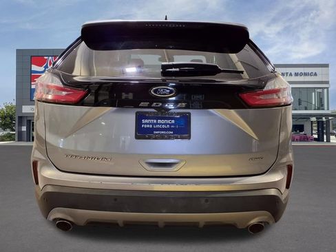 Used 2022 Ford Edge Titanium AWD/4WD image 25