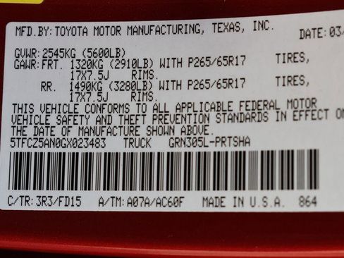 Used 2016 Toyota Tacoma TRD Sport image 33