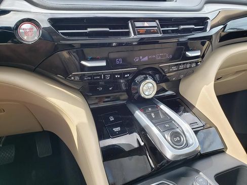 Used 2023 Acura MDX SH-AWD w/ Technology Package image 29