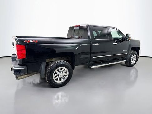 Used 2019 Chevrolet Silverado 2500 LTZ w/ Duramax Plus Package AWD/4WD image 7