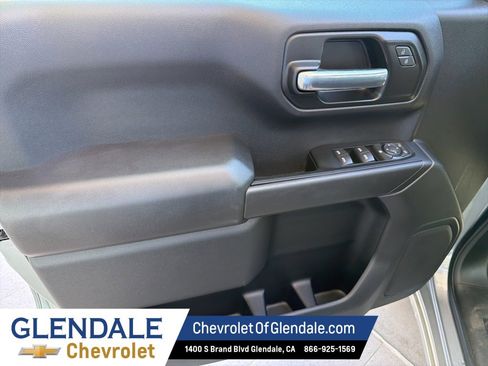Used 2025 Chevrolet Silverado 1500 Custom image 14