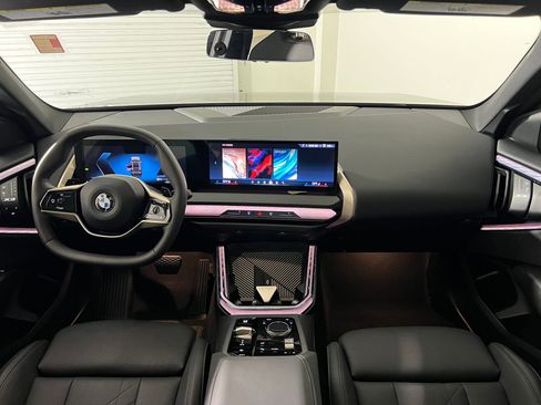 Certified 2025 BMW X3 xDrive30i w/ M Sport Package image 16