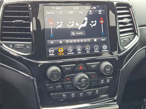 Certified 2021 Jeep Grand Cherokee Limited image 31