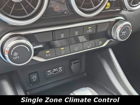 Used 2025 Nissan Sentra SV image 9