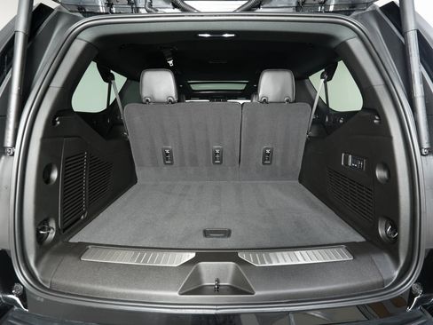 Used 2026 GMC Yukon XL AT4 Ultimate image 12