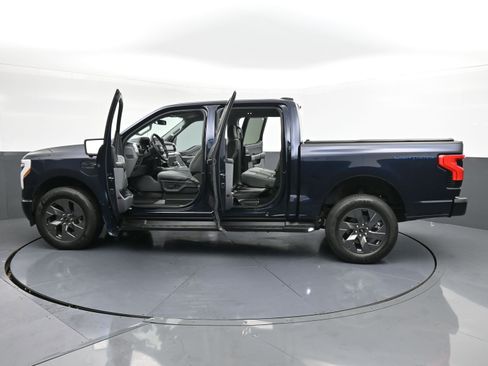 Used 2023 Ford F150 Lightning XLT w/ Equipment Group 312A High image 41