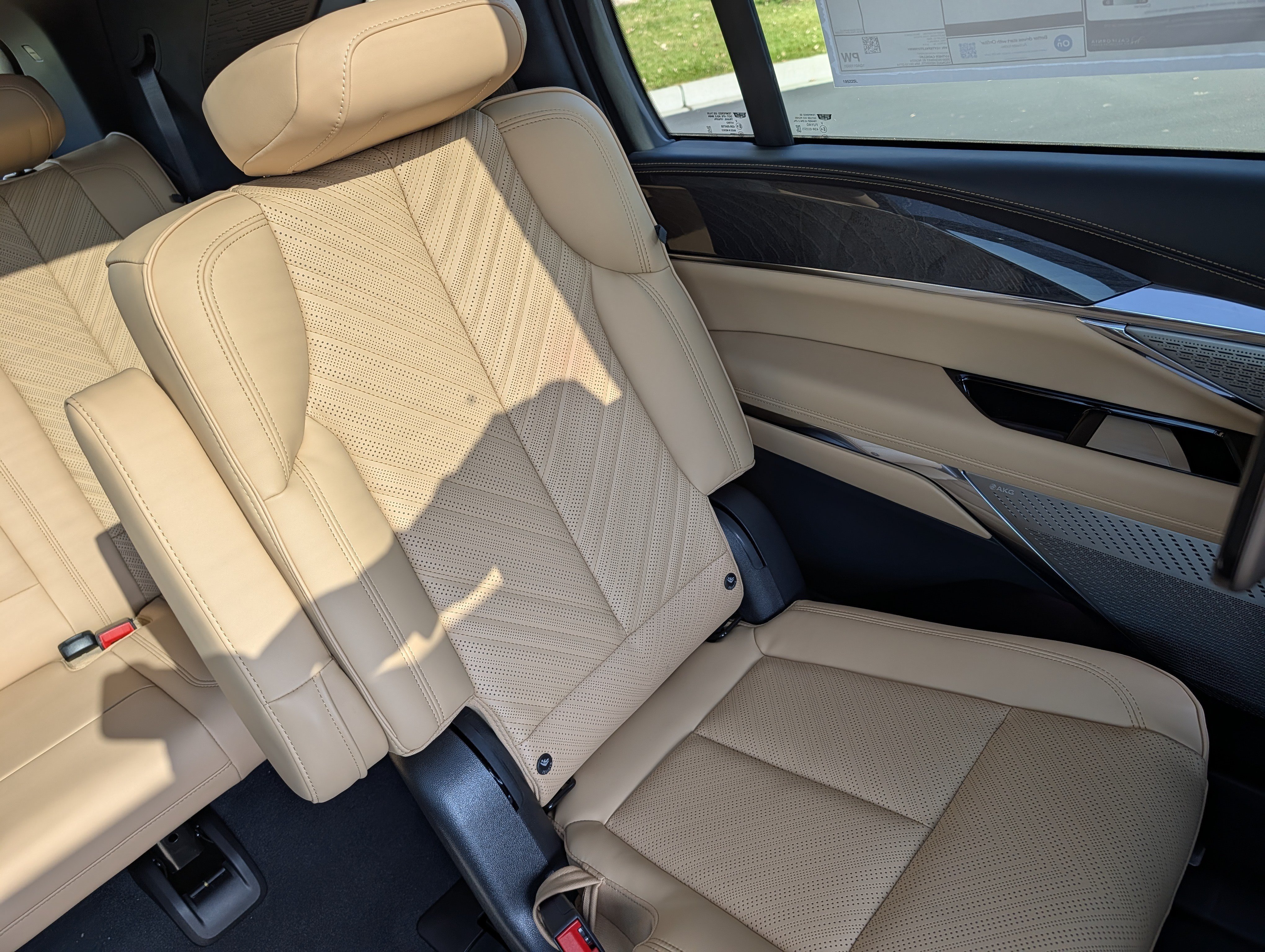 New 2026 Cadillac Escalade IQ Sport 2 w/ LPO, ONYX Package AWD/4WD image 15