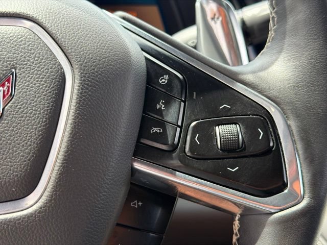 Used 2020 Chevrolet Corvette Stingray Preferred Cpe w/ 2LT Preferred Equipment Group RWD image 18
