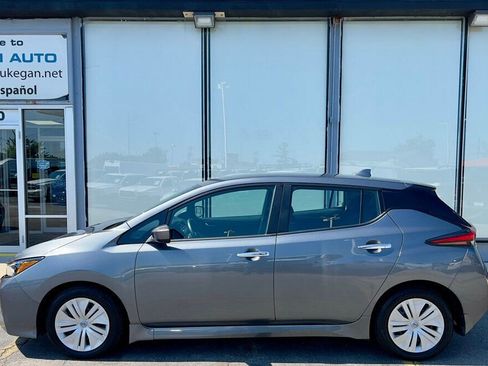 Used 2023 Nissan Leaf S image 30