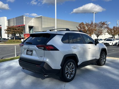 Used 2025 Toyota RAV4 XLE Premium image 10
