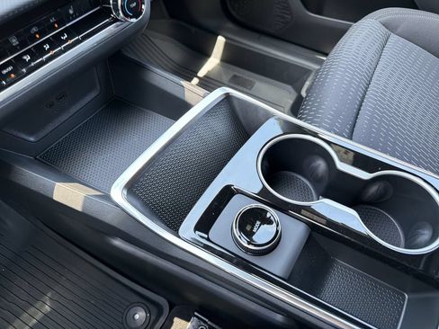 New 2026 Chevrolet Equinox LT w/ LPO, Floor Liner Package FWD image 7