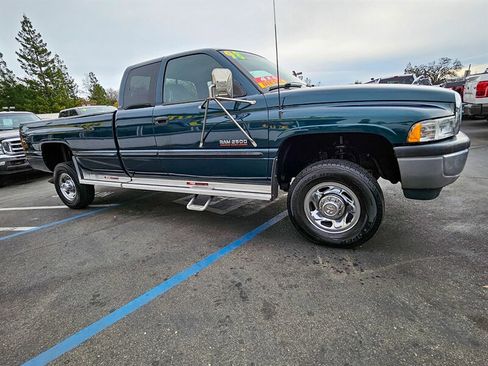 Used 1998 Dodge Ram 2500 Truck 4x4 Club Cab image 9