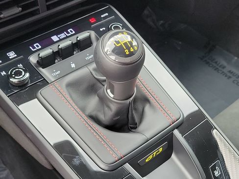 Certified 2026 Porsche 911 GT3 RWD image 34
