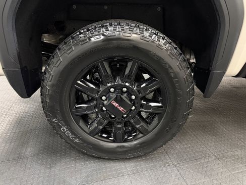 New 2026 GMC Sierra 2500 AT4 image 12