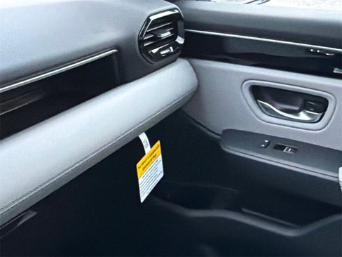 New 2025 Honda Pilot Touring image 35