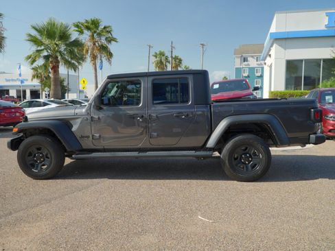 Used 2024 Jeep Gladiator Sport AWD/4WD image 12
