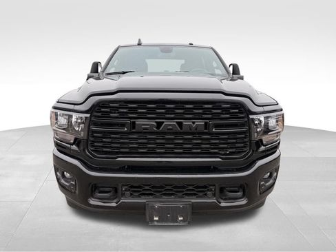 Used 2023 RAM 2500 Big Horn w/ Night Edition AWD/4WD image 3