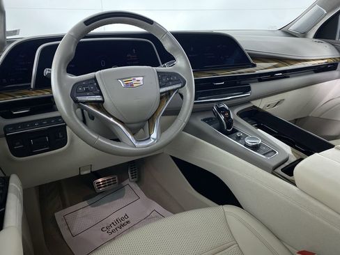 Certified 2023 Cadillac Escalade Sport Platinum image 2