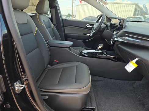 New 2026 Chevrolet Trax ACTIV w/ Driver Confidence Package FWD image 15