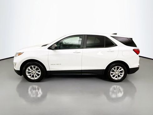 Used 2020 Chevrolet Equinox LS w/ LS Convenience Package image 4