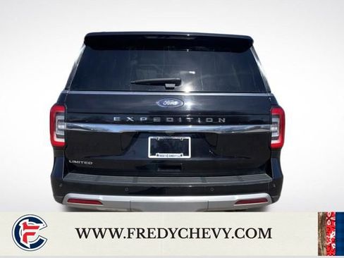 Used 2024 Ford Expedition Limited AWD/4WD image 4