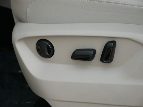 New 2026 Volkswagen Atlas SE image 5