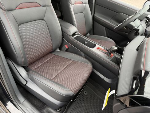 New 2026 Nissan Kicks SR w/ Cold Weather Package image 11