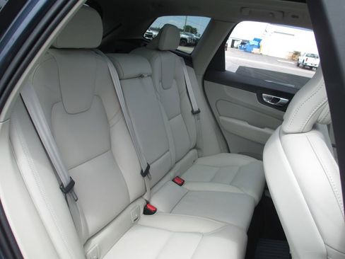 Used 2024 Volvo XC60 T8 Ultimate w/ Protection Package Premier AWD/4WD image 24