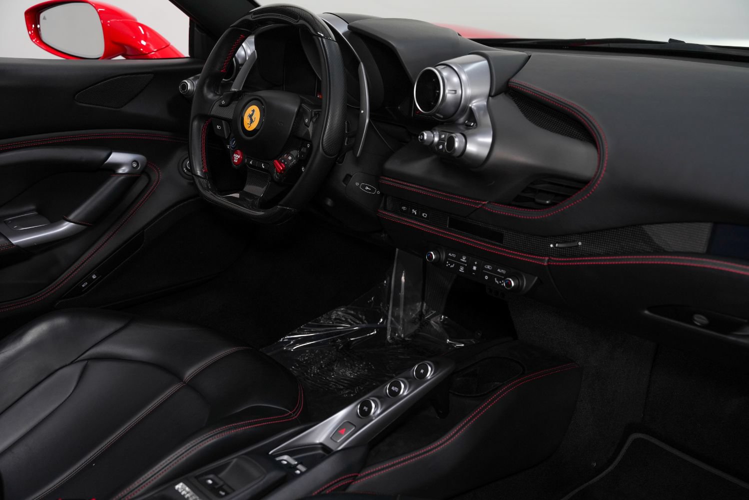 Used 2023 Ferrari F8 Tributo RWD image 33