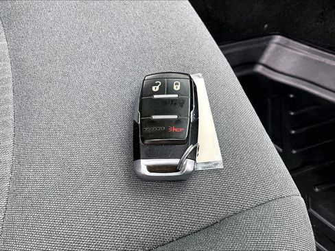 Used 2019 RAM 2500 Big Horn AWD/4WD image 12