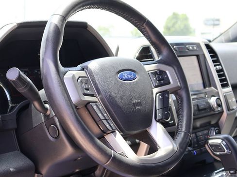 Used 2020 Ford F150 Lariat w/ Equipment Group 502A Luxury AWD/4WD image 25