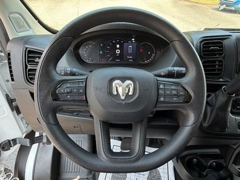 Used 2025 RAM ProMaster 2500 w/ U-Haul Equipment Group FWD image 22