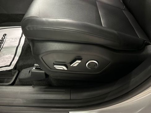 Used 2025 Hyundai Santa Fe SEL image 11