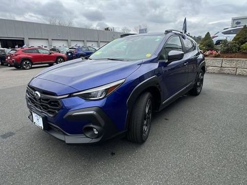Used 2025 Subaru Crosstrek 2.5i Limited AWD/4WD image 3