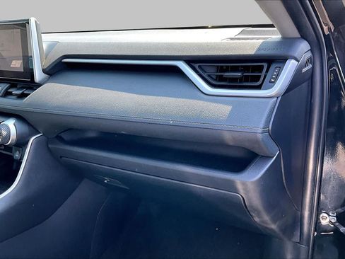 Used 2024 Toyota RAV4 XLE FWD image 19