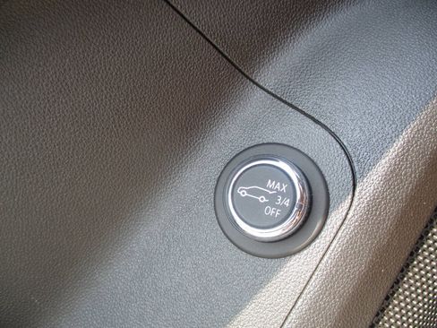 Used 2020 GMC Acadia AT4 AWD/4WD image 21