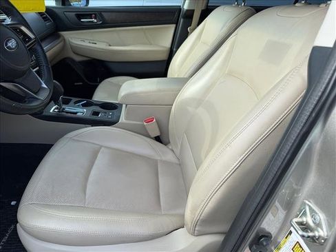 Used 2019 Subaru Outback 2.5i Limited image 4