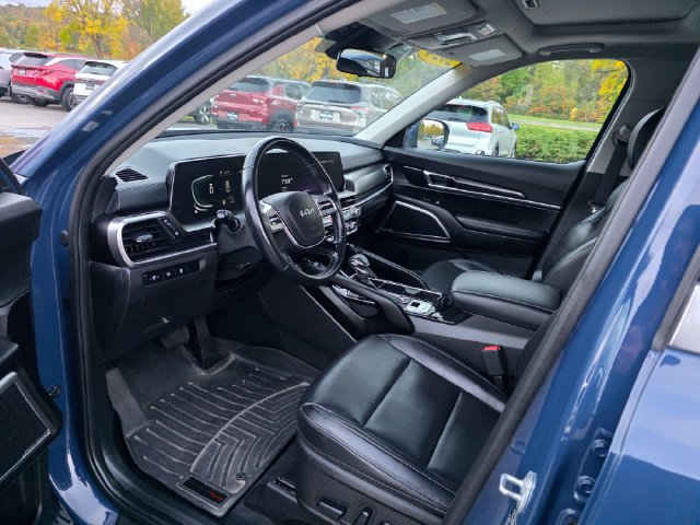 Certified 2024 Kia Telluride S w/ S Sunroof Package AWD/4WD image 14