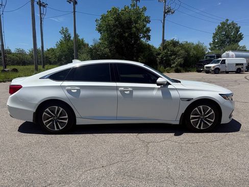 Used 2018 Honda Accord Hybrid image 6