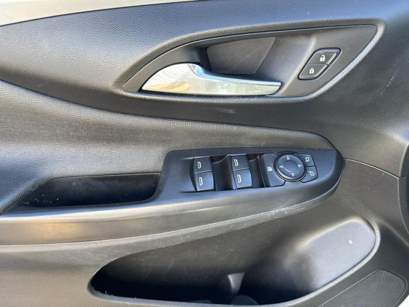 Used 2025 Buick Envista Preferred FWD image 10
