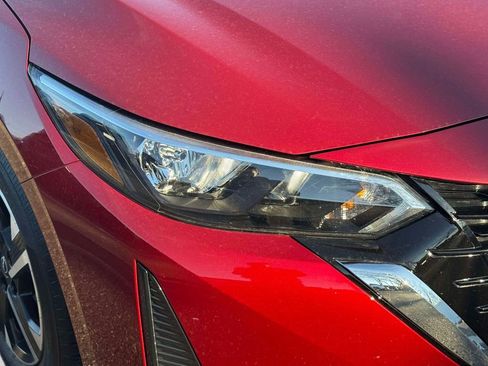 Used 2025 Nissan Sentra SV w/ All-Weather Package image 10