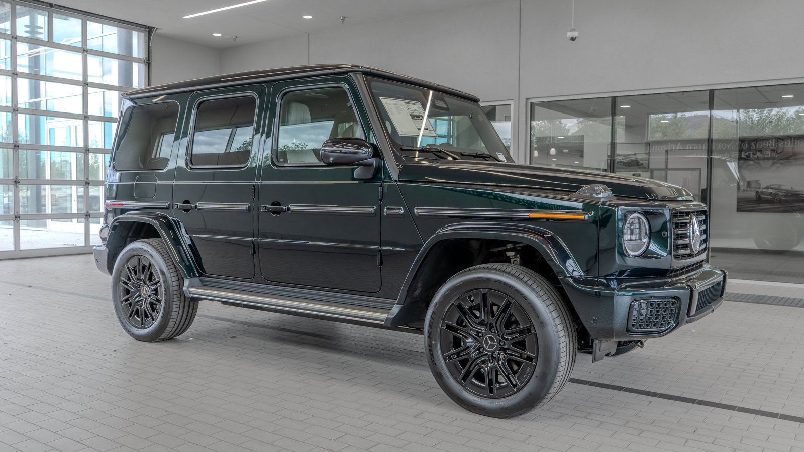 New 2027 Mercedes-Benz G 580 e image 12