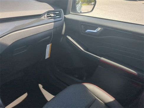 New 2025 Ford Escape ST-Line w/ Equipment Group 301A image 6