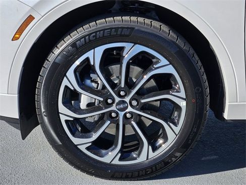 New 2026 Lincoln Nautilus Reserve image 10