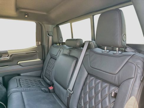 New 2026 GMC Sierra 1500 AT4 w/ AT4 Premium Package AWD/4WD image 25