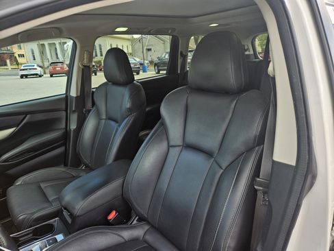 Used 2021 Subaru Ascent Limited w/ Technology Package image 7