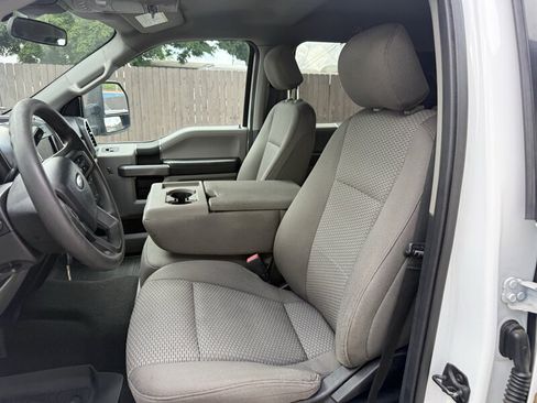 Used 2021 Ford F550 4x4 Crew Cab Super Duty image 17