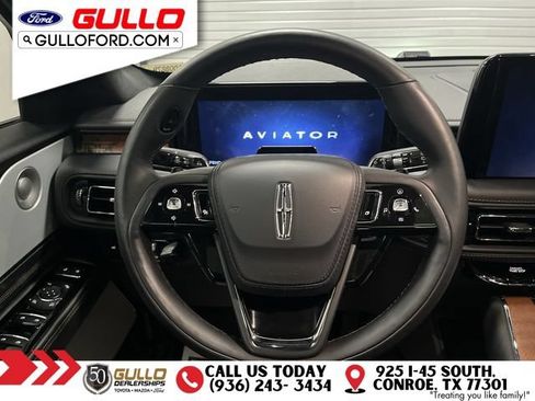 Used 2025 Lincoln Aviator Black Label AWD/4WD image 12